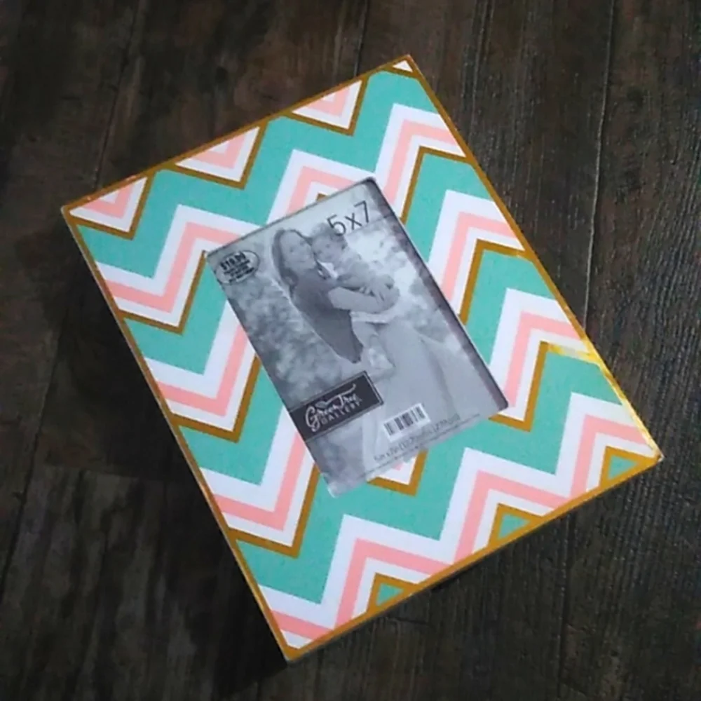 Green Tree Gallery Frame